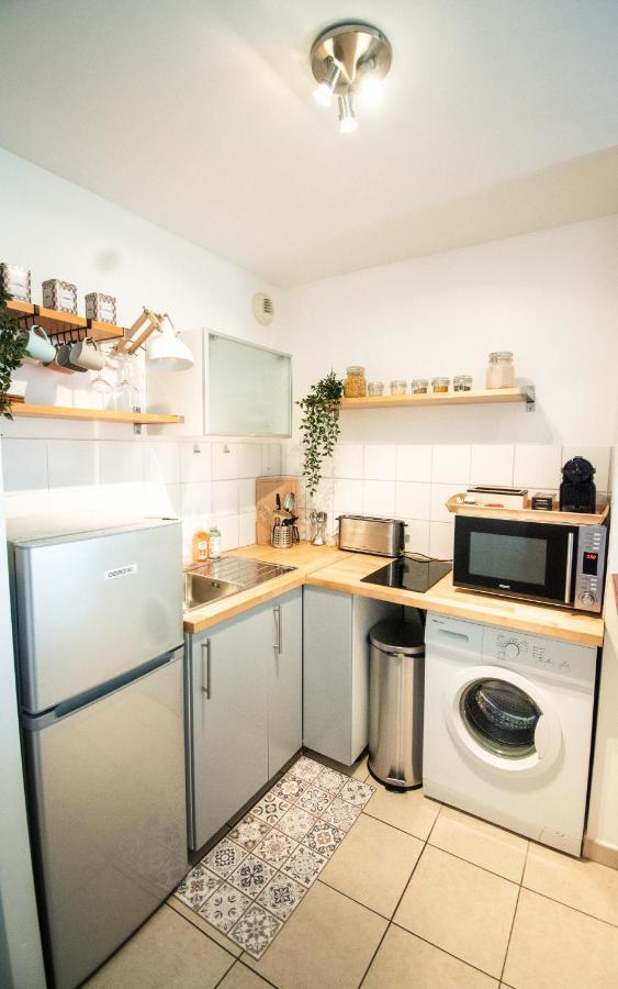 Studio Charmant Cergy Le Haut Au Pied De La Gare ! Parking Prive ! Apartment ภายนอก รูปภาพ